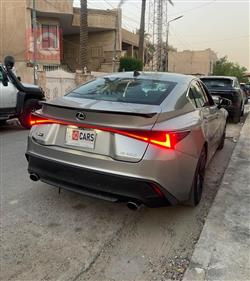 لكزس IS